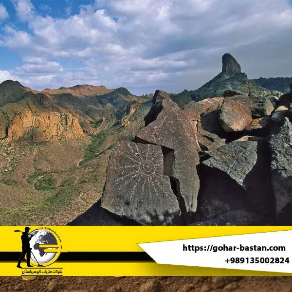 سنگ سیاه داخل قبر گبری چه مفهومی دارد